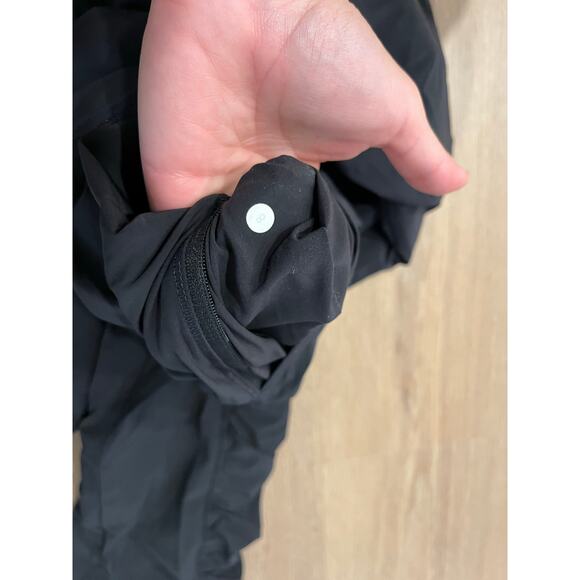 Lululemon Runderful Pant Black Two Layer Winter Size 8 - Picture 5 of 5